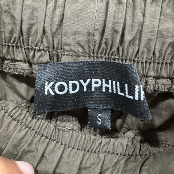 Kody Phillips Cargo Shorts - Size small - Picture 6 of 9